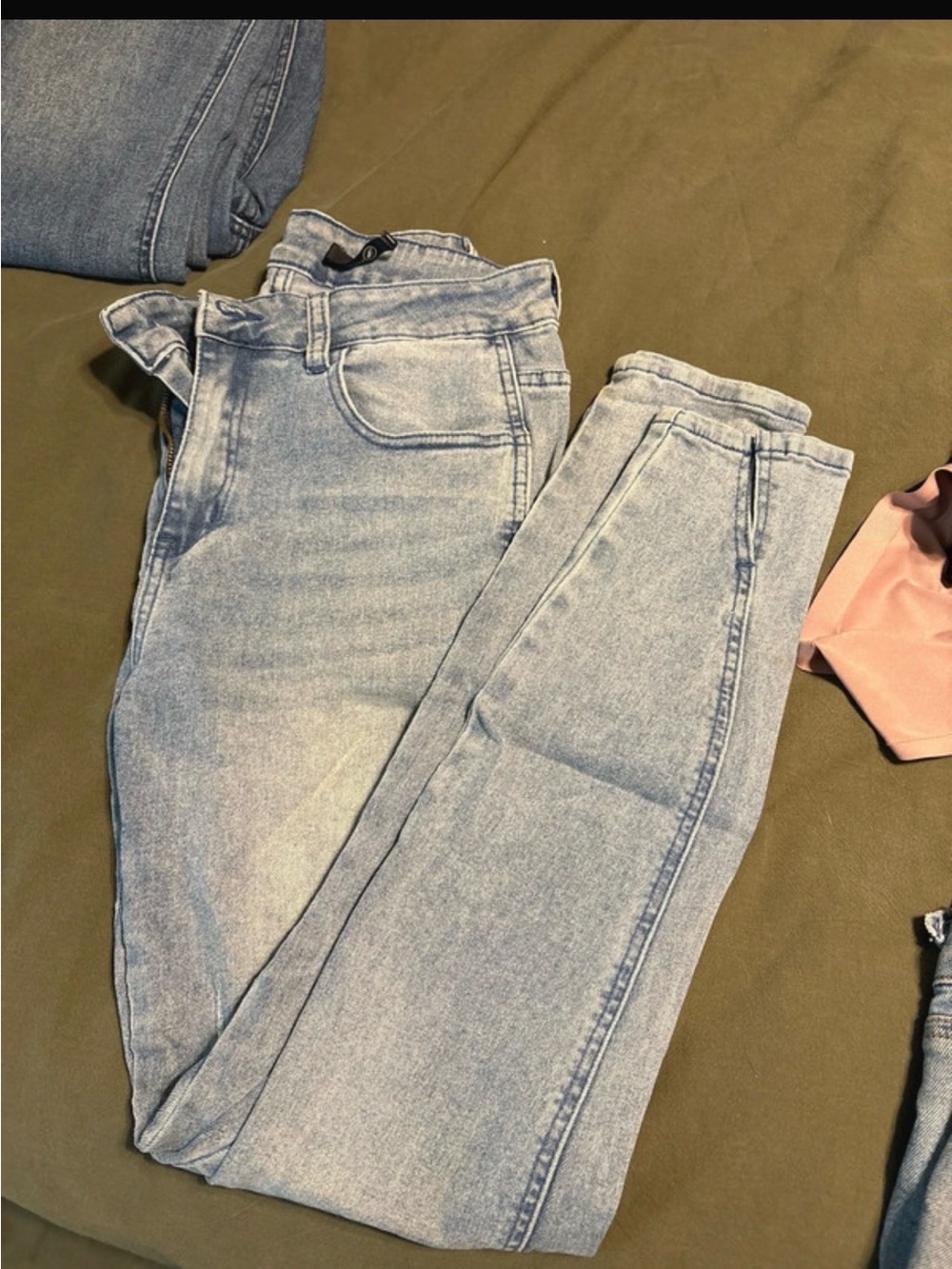 High-Rise Light Blue Women’s Jeans — Slim Tapered Fit